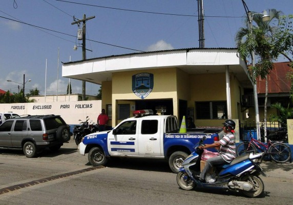 Invitan a integrarse a la Policía Nacional