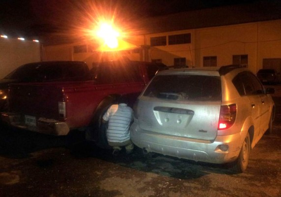 Caen tres supuestos robacarros en barrio Las Palmas