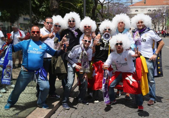 Una invasión española se toma pacíficamente Lisboa antes de la final
