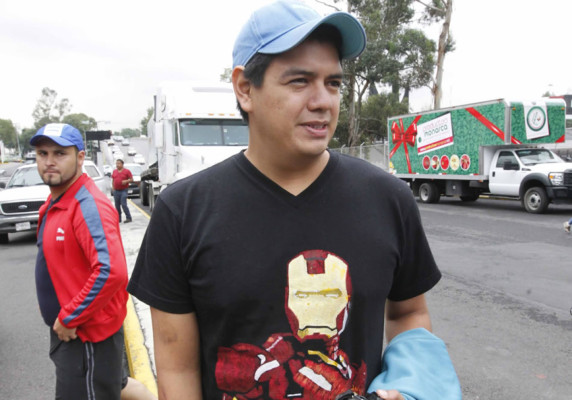 Hondureños empiezan a hacerse sentir en el Estadio Azteca