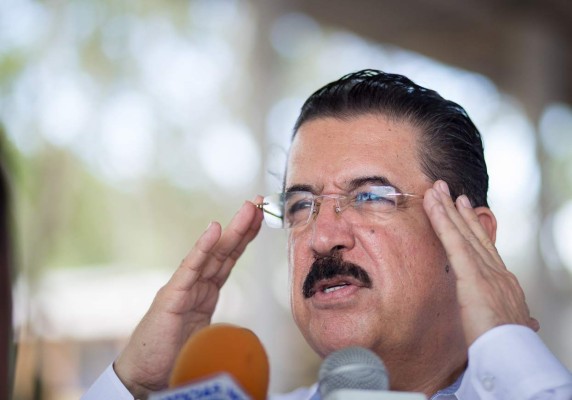 Zelaya lamenta la muerte de Fidel, el 'más grande revolucionario'