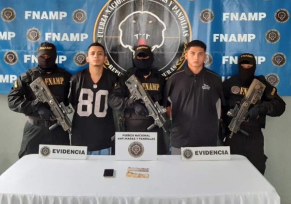 Capturan a dos supuestos pandilleros de la 18 en San Pedro Sula