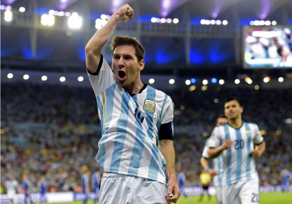 Argentina sufre para vencer a Bosnia en su estreno mundialista