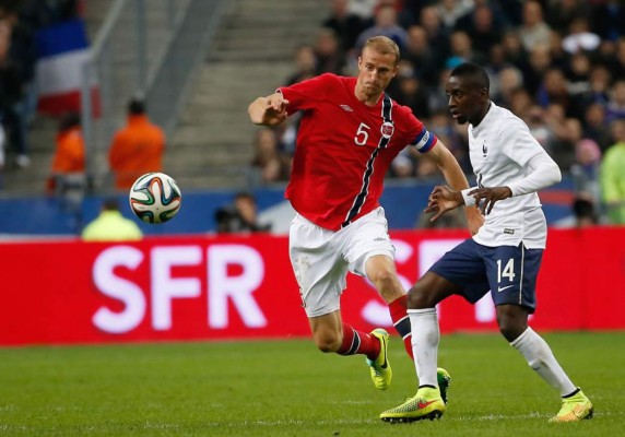 Francia exhibe su pegada goleando en amistoso a Noruega