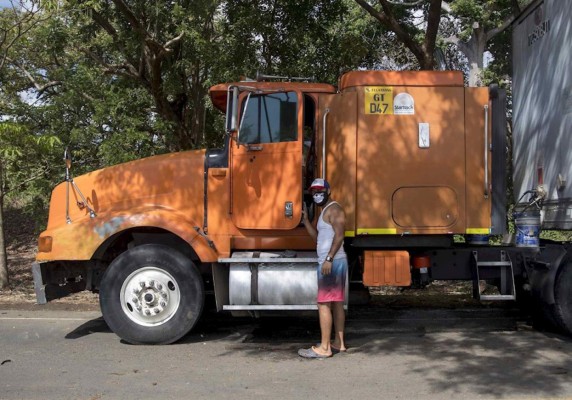 Centroamérica trabaja en una norma para camioneros que desactive la crisis fronteriza