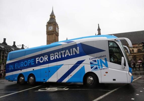 Diez nobeles en Economía desconsejan el Brexit