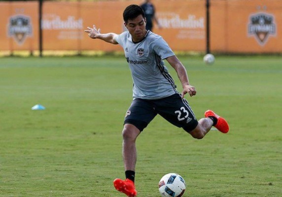José Escalante se reporta listo para debutar con el Houston Dynamo