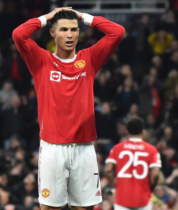  Cristiano Ronaldo regresó al Manchester United esta temporada para luchar por títulos como el de la Champions y ahora se encuentra en un club que fue eliminado en octavos.