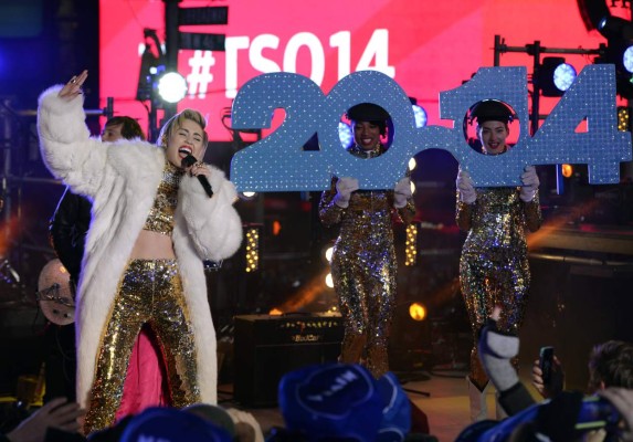 Miley Cyrus logra orden de restricción contra acosador