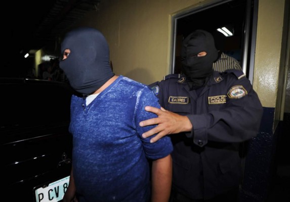 'Iban a tomarme fotos después de matarme': secuestrado