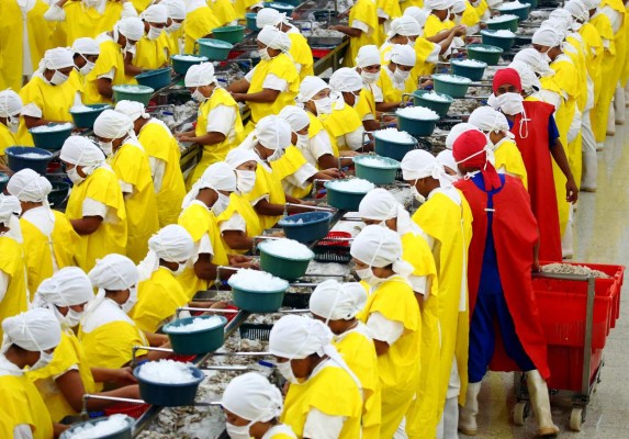 Firman compromiso tripartito para la generación de empleos