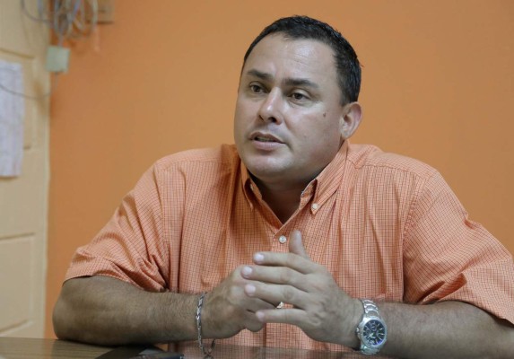 Calles y avenidas sampedranas 'estallarán” con tanto vendedor en Navidad