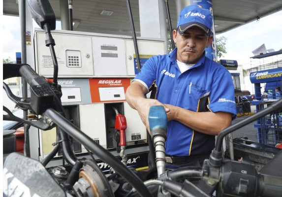 Más del 80% de las gasolineras del país están abastecidas