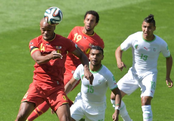 Bélgica remonta y gana a Argelia en su debut en el Mundial