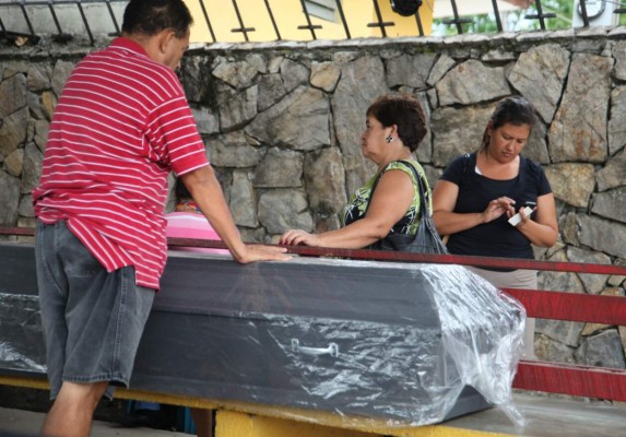 Ultiman a taxista en una aldea del norte de Honduras