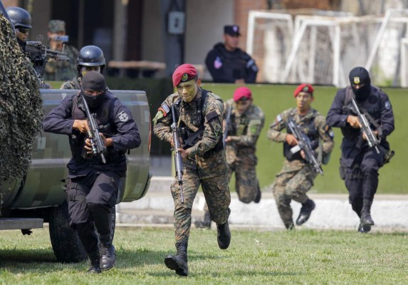 'Cazadores de mareros' inician despligue en El Salvador