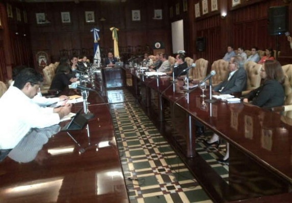 Corporativos aprueban readecuación de deuda de alcaldía sampedrana