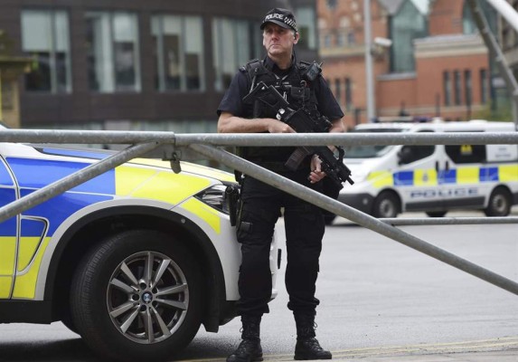 El Reino Unido rebaja la alerta terrorista al nivel más bajo en cinco años