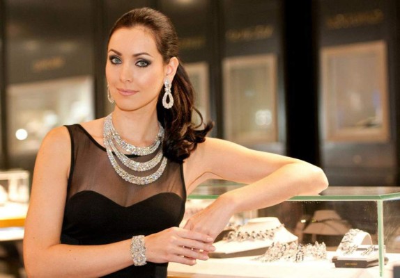 Natalie Glebova cuenta el maltrato que sufrió