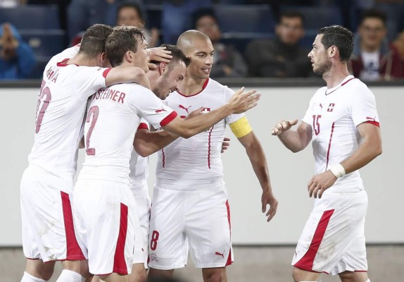 Suiza sufre para derrotar a Jamaica en amistoso