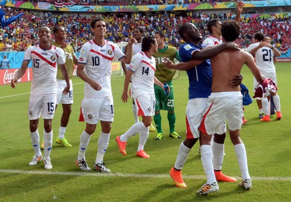 Costa Rica vuelve a lograr otra gran hañaza y se mete a octavos