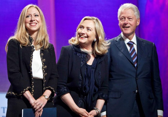 Bill y Hillary Clinton ya son abuelos