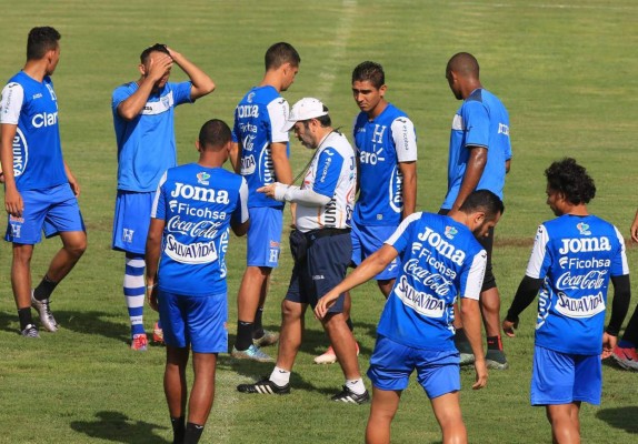 Selección de Honduras sigue entrenando pensando en la Copa Oro