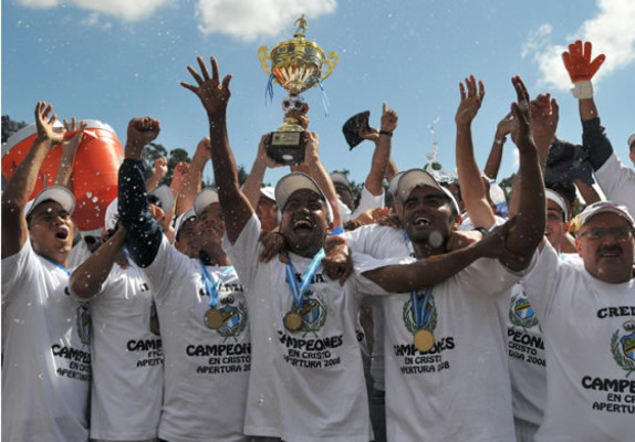 Comunicaciones se corona campeón en Guatemala