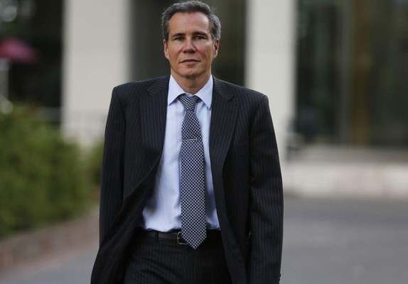 Exespía dice que a Nisman lo mató un grupo relacionado con Kirchner