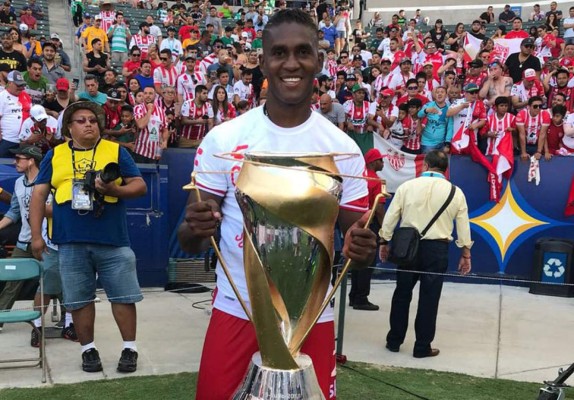 Beckeles sobre Necaxa: 'Soy feliz acá, no veo por qué irme”