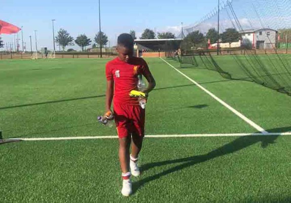 Madre de hondureño fichado por Liverpool: 'Espero celebrarle un gol en Champions League'