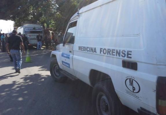 Pasajeros matan a conductor de bus en La Ceiba