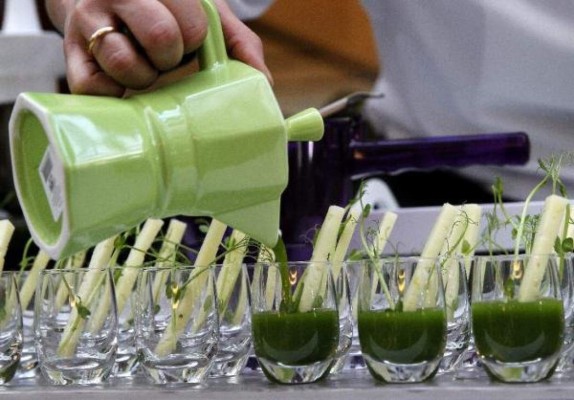 Zumo de trigo verde, el sano fichaje de la alta cocina