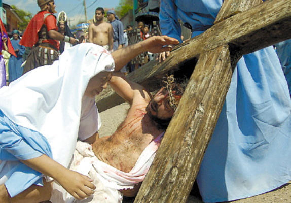 Reviven últimas horas de Jesús