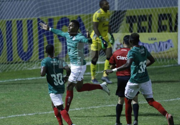 El penal de Getsel Montes que anotó Costly en el clásico Real España - Marathón