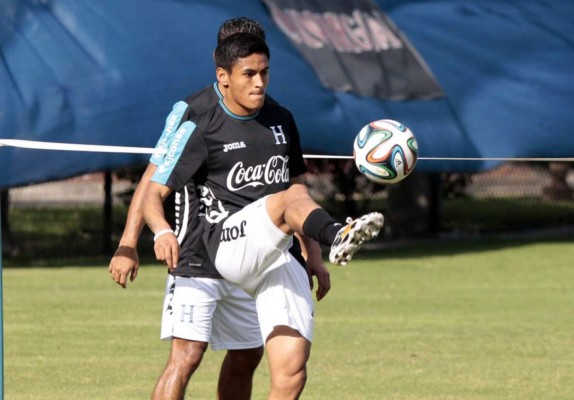 Andy Najar usará nuevos tacos en el Mundial de Brasil