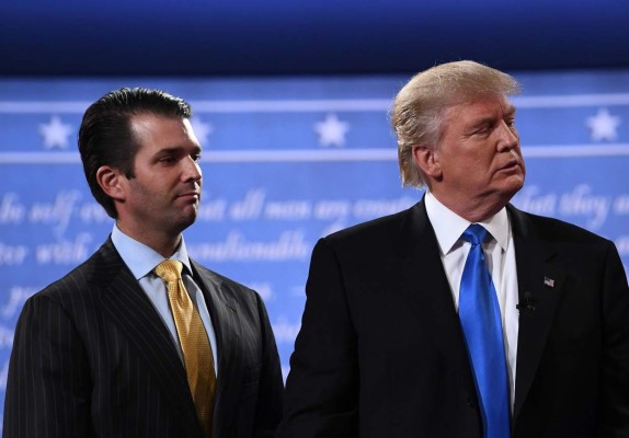 Trump Jr. revela polémicos emails que lo vinculan con Rusia