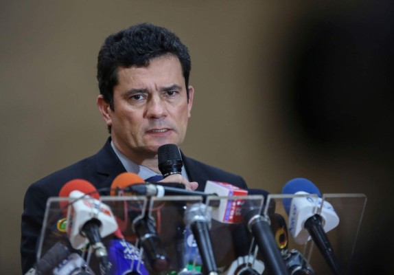 Filtran polémicos mensajes entre Moro y fiscales en caso Lula