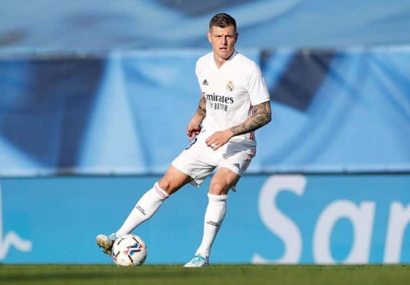 Malas noticias en Real Madrid: Kroos da positivo por covid-19 y se despide de la temporada