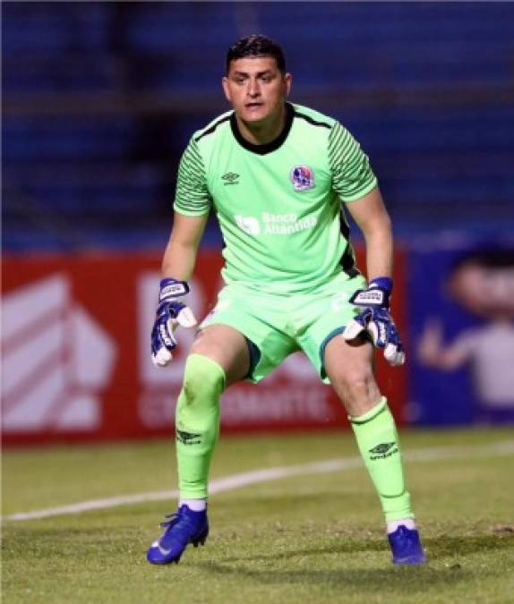 Harold Fonseca le terminó ganando el puesto de titular a Edrick Menjívar en la portería del Olimpia.