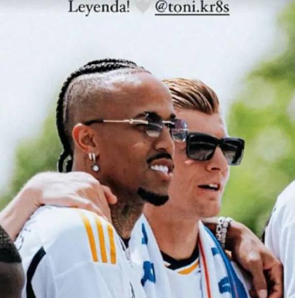 Eder Militao, subió una foto junto a Kroos y lo describió como “leyenda”, lo que todos consideran que es Toni.