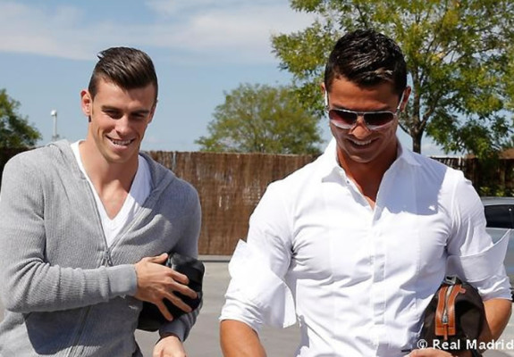 Cristiano Ronaldo dio la bienvenida a Gareth Bale