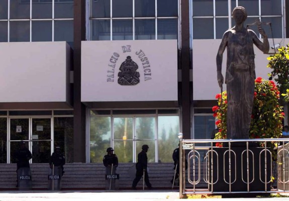 Sin lugar declaran recursos de reposición a favor de exdirectivos del IHSS