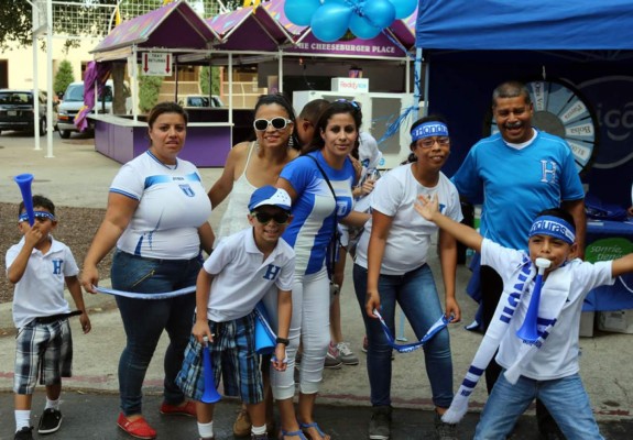 El Salvador se sacude la paternidad y complica a Honduras en la Uncaf