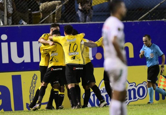 Video: Real España logra agónico triunfo sobre Platense