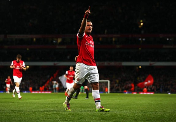 Arsenal gana y recupera el cuarto puesto de la Premier