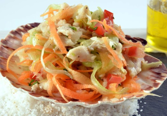Ceviche de pescado con pepino y zanahoria