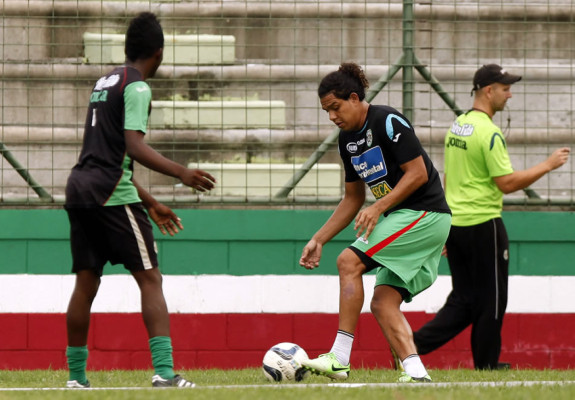 Roy Posas: 'Estamos en deuda con la afición”