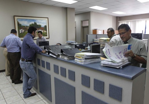 Buscan revertir fallo sobre exjunta del IHSS