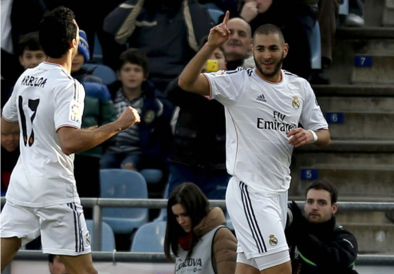 Real Madrid aguanta el pulso en la Liga con un paseo por Getafe